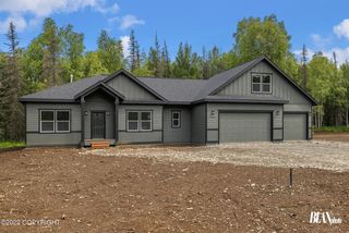 L1 B4 E Lone Wolf Ct, Wasilla, AK 99654