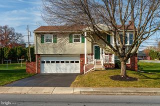 102 S  Oak St, Lititz, PA 17543