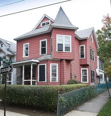 25 Carroll St #3, Poughkeepsie, NY 12601
