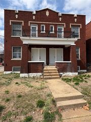 5027 S  Broadway, Saint Louis, MO 63111