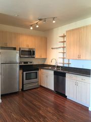 1121 40th St #1405, Emeryville, CA 94608
