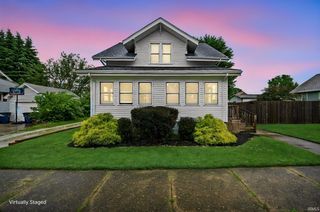 1055 N  Harrison St, Frankfort, IN 46041