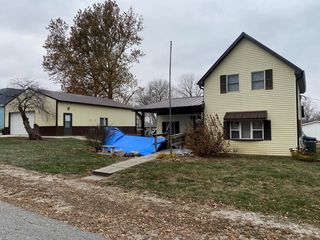 207 Dye St, Macedonia, IA 51549