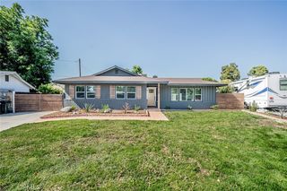 3730 Walnut Park Way, Hemet, CA 92544