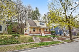 57 Brownell St, Worcester, MA 01602