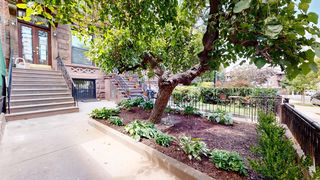 16 1st Pl #1, Brooklyn, NY 11231