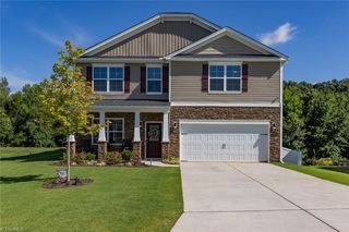 6822 Bellawood Dr, Trinity, NC 27370