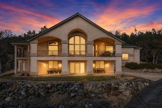 7775 Mule Town Rd, Redding, CA 96001