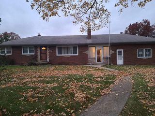 1936 Sequoya Dr, Youngstown, OH 44514