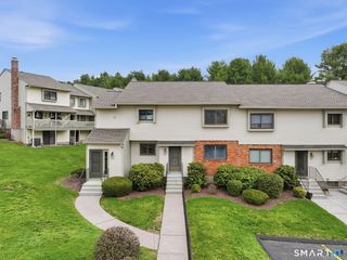 1301 Summer Hill Drive #1301, South Windsor, CT 06074