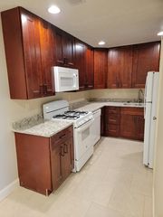 2620 S  70th St #100, Lincoln, NE 68506