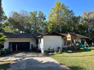 303 E  Fountain St, Fruitland Park, FL 34731