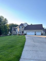 22620 Nightingale St NW, Bethel, MN 55005