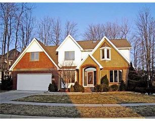 3570 Breezy Point Dr, Okemos, MI 48864