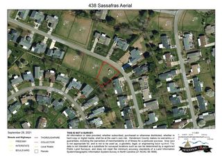 438 Sassafras Dr, Hendersonville, NC 28739