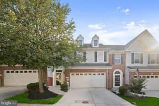 8031 White Jasmine Ct #114, Ellicott City, MD 21043