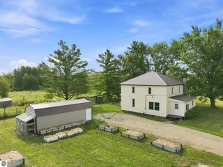 17046 90th Ave, Evart, MI 49631