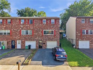 634 S  Front St, Allentown, PA 18103