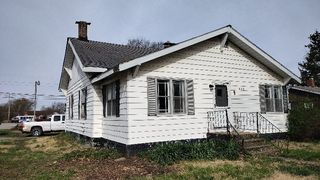 825 S  Prospect St, Terre Haute, IN 47802