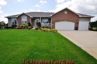 9389 Darrell Dr, Cedar Rapids, IA 52411