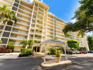3520 Oaks Way #402, Pompano Beach, FL 33069