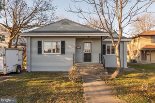 714 Gateway Blvd, Westville, NJ 08093