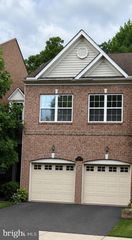 1267 Brookstone Dr, Garnet Valley, PA 19060