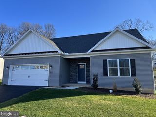 The Linden Plan in Stoneybrook of Elizabethtown, Elizabethtown, PA 17022