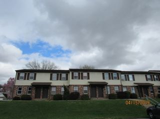 625 S High St #H, Selinsgrove, PA 17870