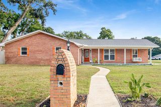 8360 Monticello Dr, Pensacola, FL 32514