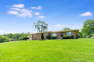 23W625 Warrenville Rd, Lisle, IL 60532