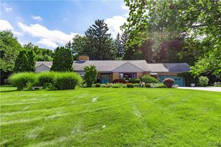 16 Lyndon Rd, Fayetteville, NY 13066