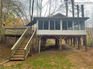 512 Jakes Mountain Road, Deep Gap, NC 28618
