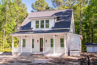 10017 Hercules Rd, Mc Clellanville, SC 29458