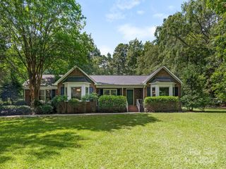 9503 Dovewood Pl, Waxhaw, NC 28173