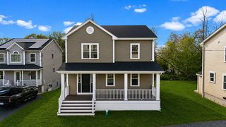 1001 Bay St, Fall River, MA 02724