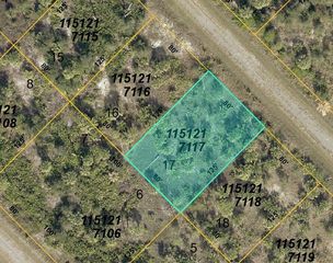 Menzler St, North Pt, FL 34288