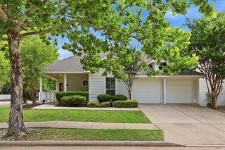 1408 Mountain Laurel Dr, Aubrey, TX 76227