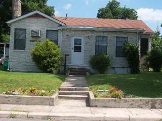 1019 SE CHICAGO, San Antonio, TX 78210