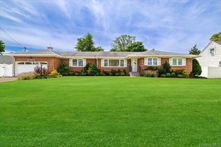 332 Marcy Street, West Babylon, NY 11704