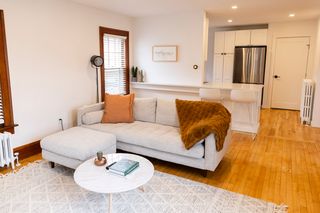 98 Shelburne Rd, Burlington, VT 05401