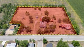 1720 N guadalupe, Seguin, TX 78155