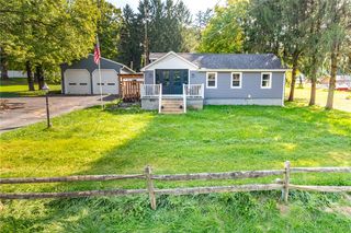 1686 Harbor Edinburg Rd, Edinburg, PA 16116