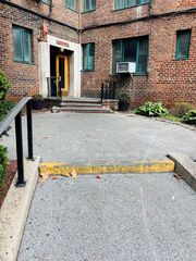 22 Metropolitan Oval #10C, Bronx, NY 10462