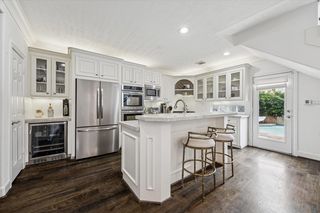2405 Brun St #B, Houston, TX 77019