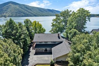 2299 Capewood Dr, Huddleston, VA 24104