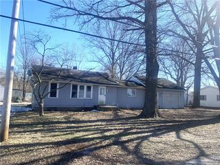 312 N  Jefferson St, Ramsey, IL 62080