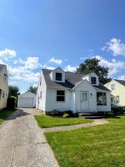 154 Calvin Ct N, Tonawanda, NY 14150