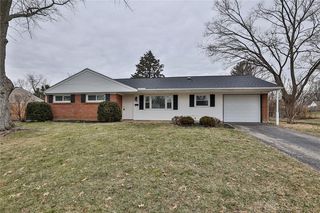131 E  Elmwood Dr, Dayton, OH 45459