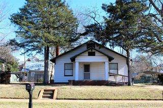 416 N  5th Ave, Durant, OK 74701